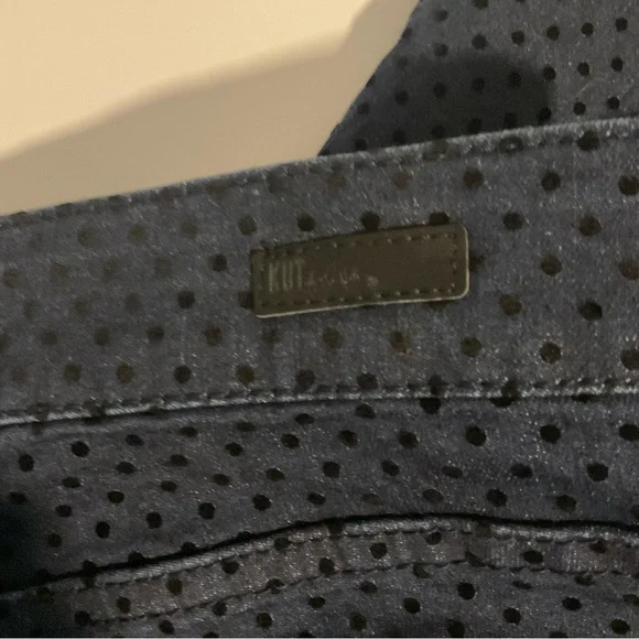 Kut from the Kloth Dianna Skinny Indigo Velvet Polka Dot Jeans Size 8; NWT’s. - Picture 12 of 16